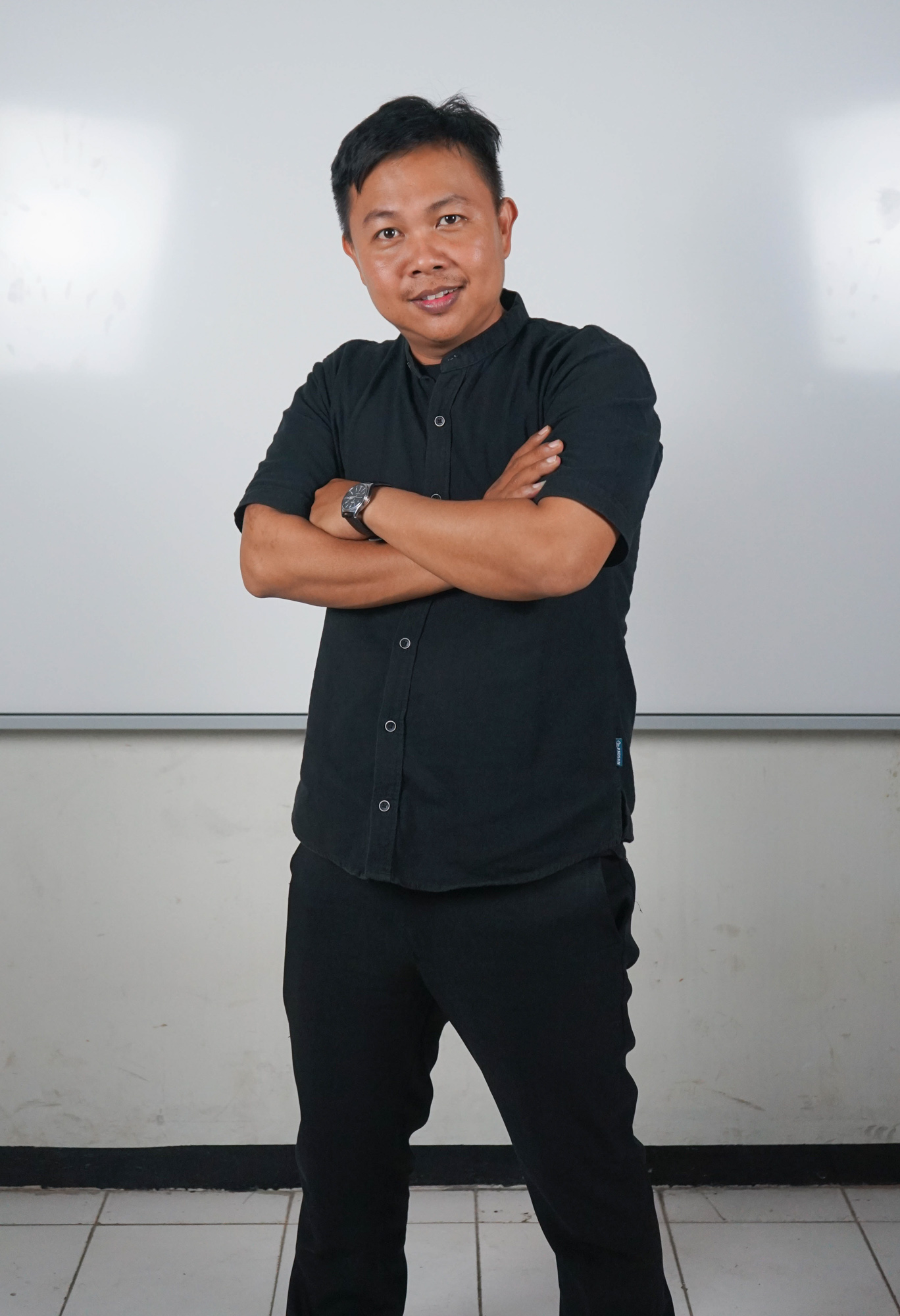 Pak Romy - Staff Name - SMAN 21 Bandung class 2025
